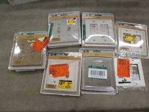 Large Lot of Assorted Wall Plates...