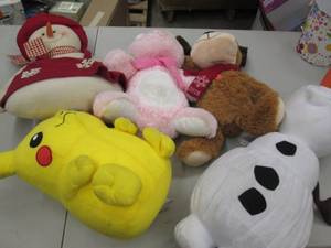 5 Plush Toys...