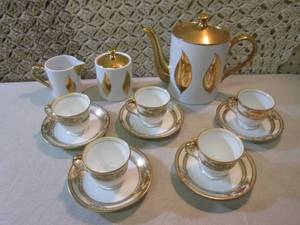 lot 94 image: Porcelain Tea Set Noritake Marc Bla...