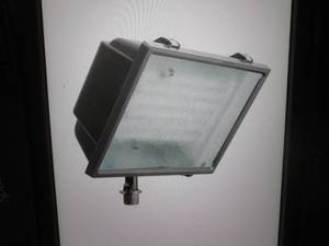 lot 186 image: Lithonia Lighting Bronze Triple-Tub...