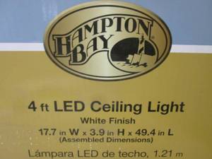 lot 243 image: Traditional Rectangle Smooth Lens L...
