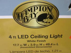 lot 250 image: Traditional Rectangle Smooth Lens L...