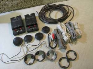 lot 275 image: 2 Sony Crossovers 4 Sony Tweeters S...