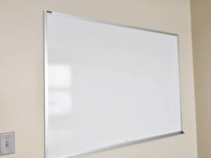 lot 41 image: Dry Erase Board