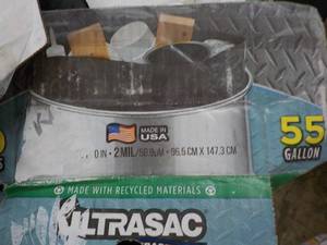lot 14 image: Ultra Sac Drum  Liners box of 50 -...
