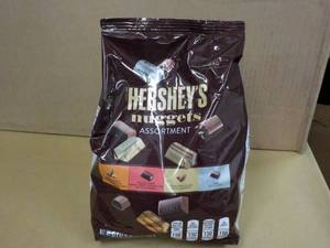 lot 54 image: 33.9 oz Hersheys Nuggets Assortmen...