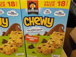 lot 55 image: 4 - 18 pack Boxes Quaker Chewy Bars...