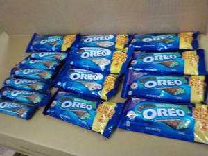 lot 64 image: 15 Mixed Oreo Bars...