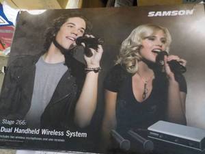 lot 143 image: Samson Stage 266-Dual Handheld Wire...