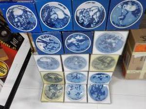 lot 154 image: Blue Decorative Plates 1970-1985...
