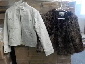 lot 176 image: 3 jackets like new size L and XL...