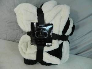 New Sherpa Throw