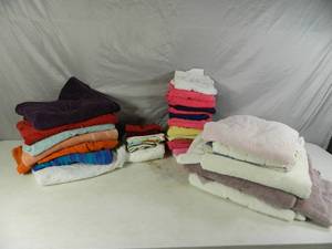 32 Assorted Towels