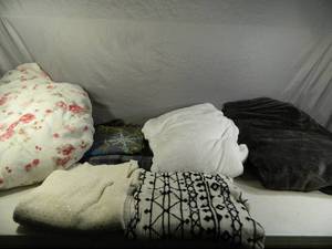 7 Assorted Blankets and Throws