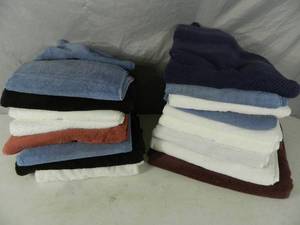 17 Bath Towels