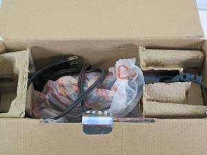 lot M5 image: Shark Ultimate Professional 1800 Watt Iron