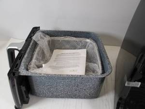lot M32 image: Paula Deen 1700W 8.5 qt Ceramic Nonstick XXL Air Fryer w Crisping Insert - Black Small Outer Crack