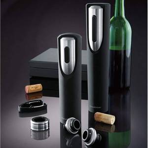 lot M36 image: Brookstone Automatic Wine Gift Set
