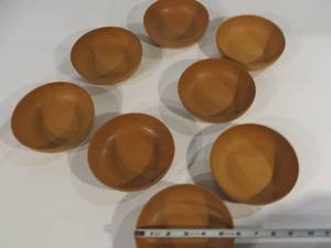 lot 21 image: VINTAGE 11 Piece Agatized Wood Salad Serving Set