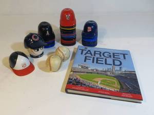 lot 38 image: Lot of Baseball Memorbilia