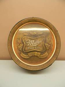 lot 22 image: MILLER HIGH LIFE LIGHTED BARREL END BEER SIGN - APPROX 18 BY 7 DEEP - SEE PICTURES