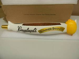 lot 37 image: LEINIES SUMMER SHANDY TALL CANOE TAP HANDLE - NEW IN BOX - SEE PICTURES