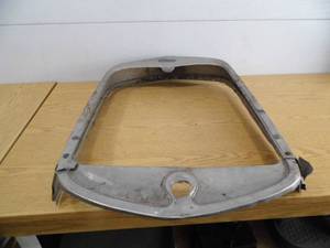 lot 3 image: Vintage Radiator Cover