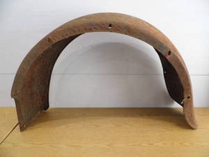 lot 6 image: Vintage Fender