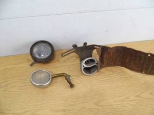 lot 13 image: Antique Vehicle Lights