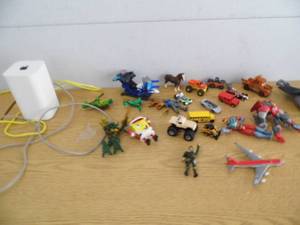 lot 30 image: Apple Home  - Toys
