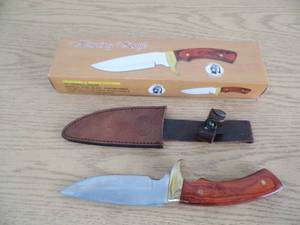 lot 45 image: Hunting Knife