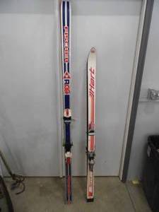 lot 48 image: Skis