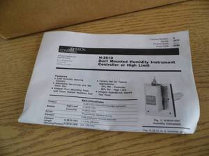lot 51 image: New Humidity Controller