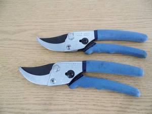lot 59 image: Lot of 2 Pair Cutters