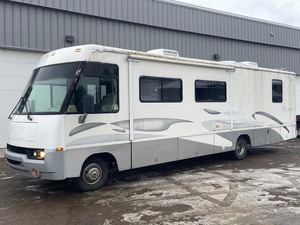 1998 Itasca Sunrise 35WP Motorhome By Winnebago