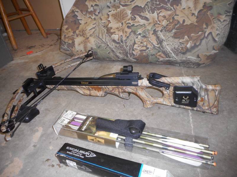 Titan Bow with Case