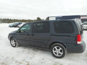 lot 1 image: 2008 Chevy Uplander LS