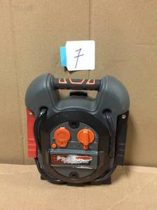 lot 7 image: BLACKDECKER 300 Amp Portable Jump Starter usedin good condition