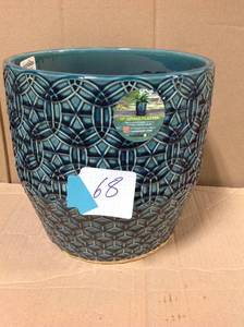 lot 68 image: TRENDSPOT 12 IN RIVAGE PLANTER HAND GLASED DURABLE CERAMICin good condition