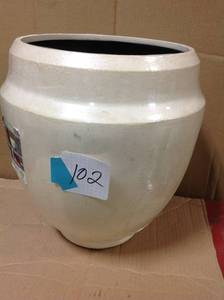 lot 102 image: Monroe Ceramix 14 IN. X 15 INin good condition