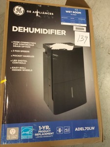 lot 139 image: GE 70 pt. Dehumidifier in very good condition