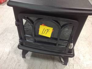lot 117 image: StyleWell Kingham 1,000 sq. ft. Panoramic Infrared Electric Stove in Black with Electronic Thermostat