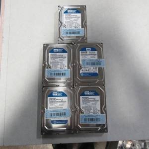 lot 19 image: Lot of 5 Western Digital 500GB Hard Drives