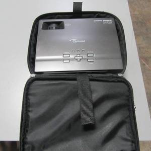 lot 22 image: Optoma Projector with Case, power cord HDMI Widescreen 1610 Enhanced