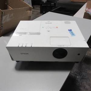 lot 84 image: EPSON PowerLite 6110i Projector wpartial ceiling mount