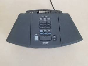 lot 62 image: Bose Wave Radio