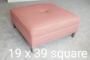 lot 4 image: Bassett Orange and Cream Houndstooth Square Ottoman