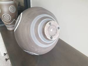 lot 27 image: Pair of Brown Vases
