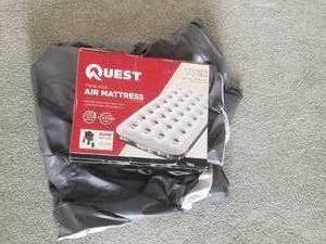 lot 92 image: Quest Air Mattress, Twin with Pump