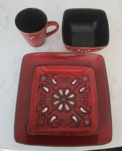 lot 96 image: American Ateleir China Service Set